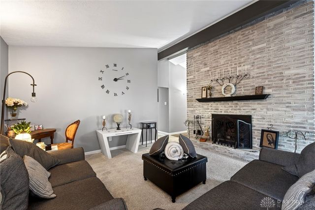 921 Hickory Lane, Troy, OH 45373