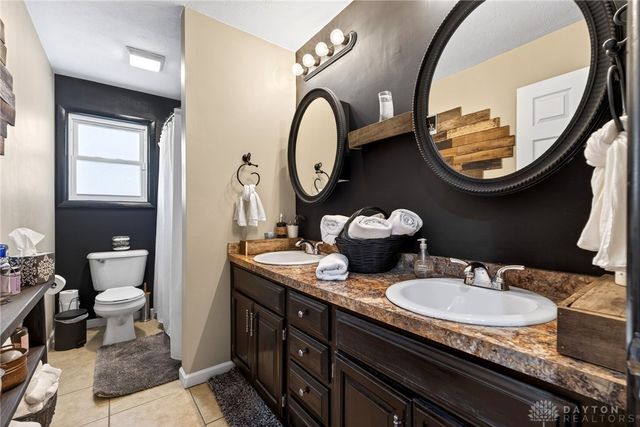 921 Hickory Lane, Troy, OH 45373