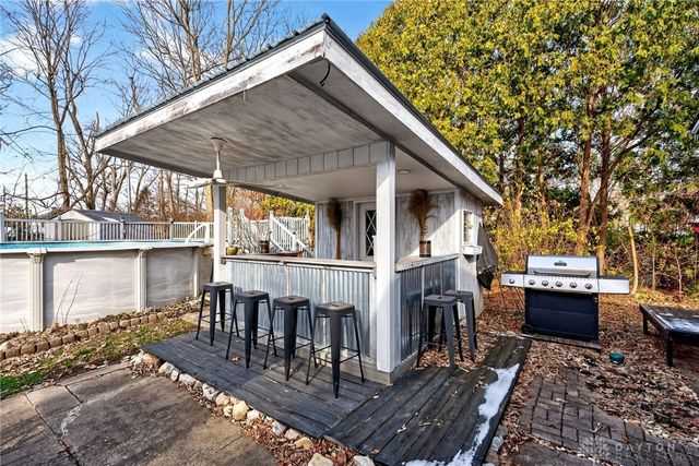 921 Hickory Lane, Troy, OH 45373