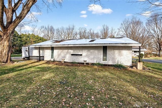 921 Hickory Lane, Troy, OH 45373