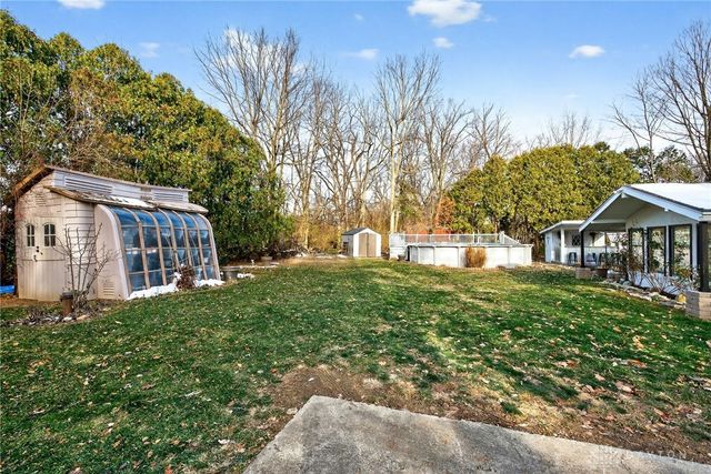 921 Hickory Lane, Troy, OH 45373