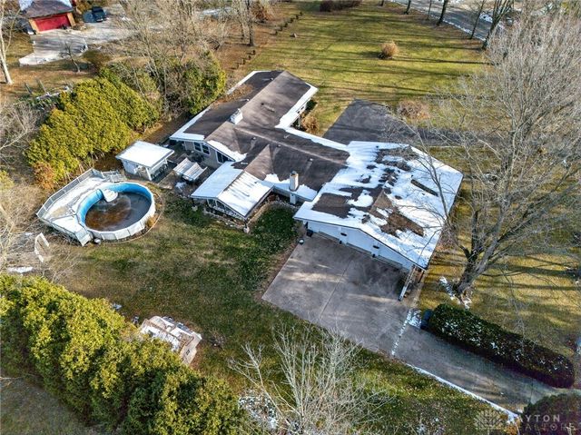 921 Hickory Lane, Troy, OH 45373