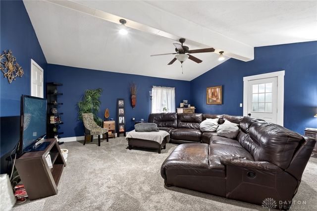 921 Hickory Lane, Troy, OH 45373