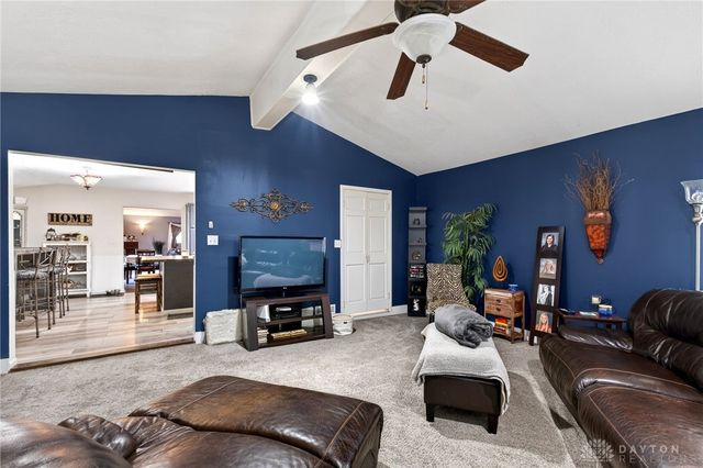 921 Hickory Lane, Troy, OH 45373