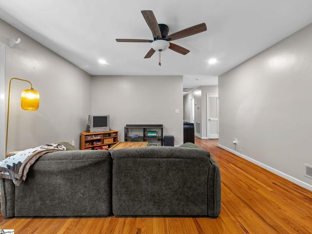 109 Kent Place, Spartanburg, SC 29307