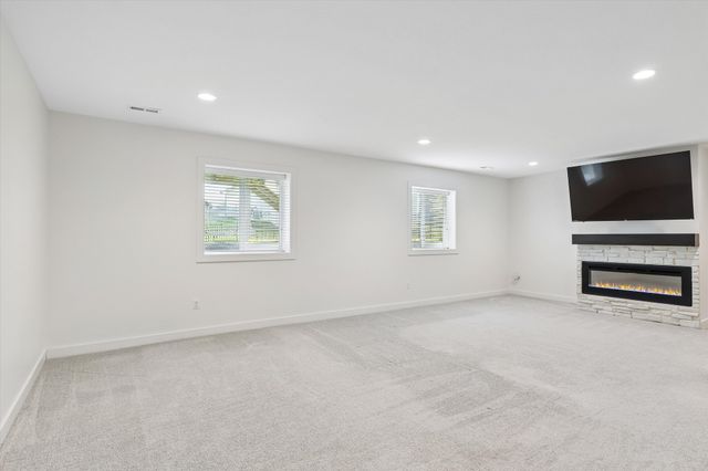 875 NW Frescott Circle, Waukee, IA 50263
