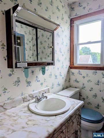 685 Grant Terrace, Teaneck, NJ 07666