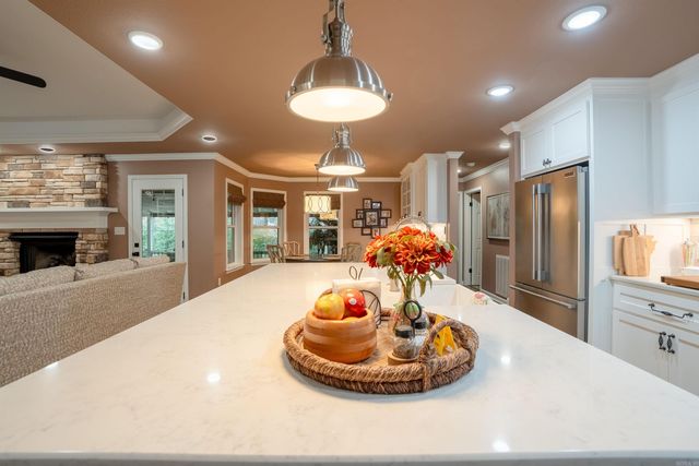 1 Robinwood Drive, Searcy, AR 72143