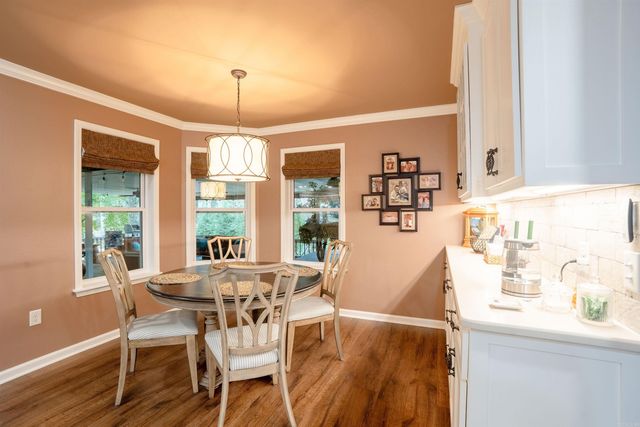 1 Robinwood Drive, Searcy, AR 72143