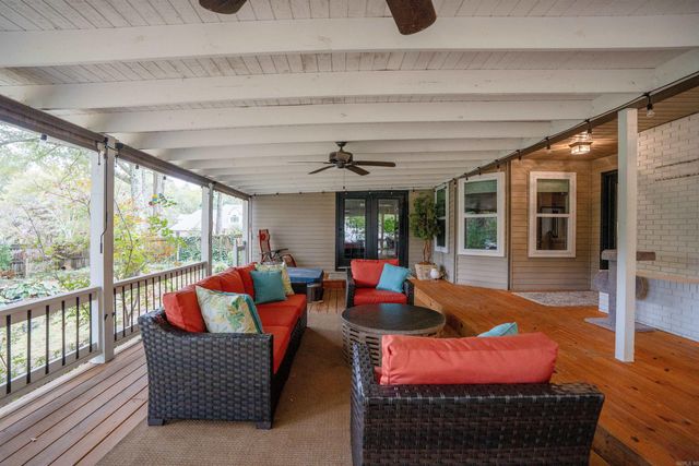 1 Robinwood Drive, Searcy, AR 72143