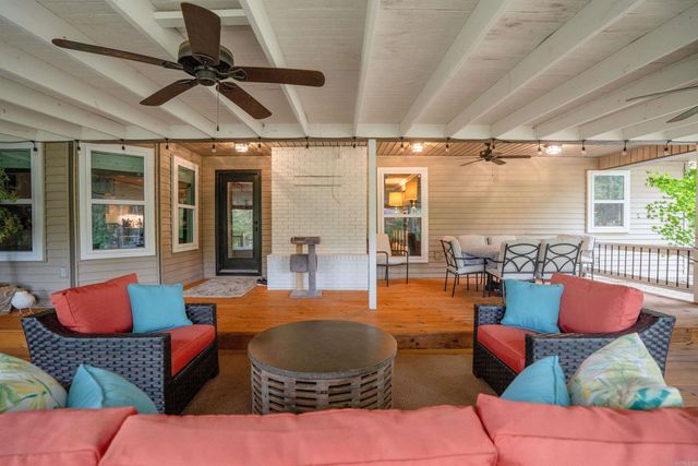 1 Robinwood Drive, Searcy, AR 72143