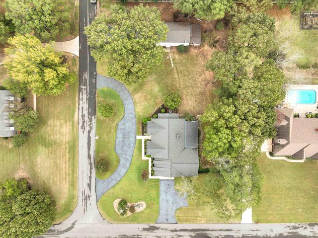 1 Robinwood Drive, Searcy, AR 72143