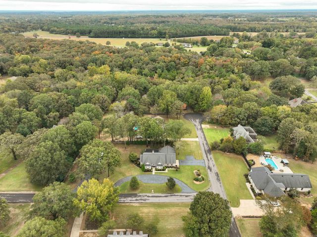 1 Robinwood Drive, Searcy, AR 72143