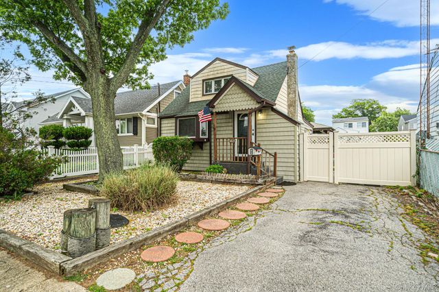 3427 Ocean Avenue, Oceanside, NY 11572