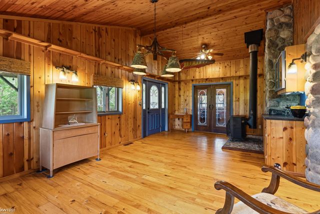 7219 Big Trail Road, Holly, MI 48442