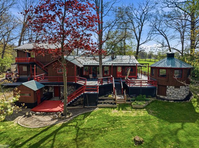7219 Big Trail Road, Holly, MI 48442