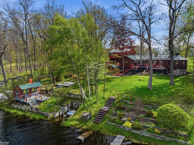 7219 Big Trail Road, Holly, MI 48442