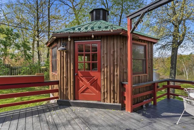 7219 Big Trail Road, Holly, MI 48442