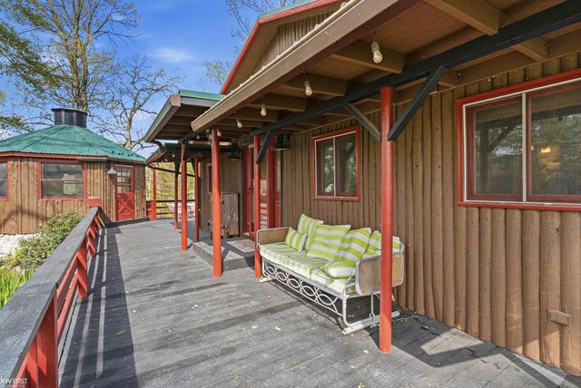 7219 Big Trail Road, Holly, MI 48442