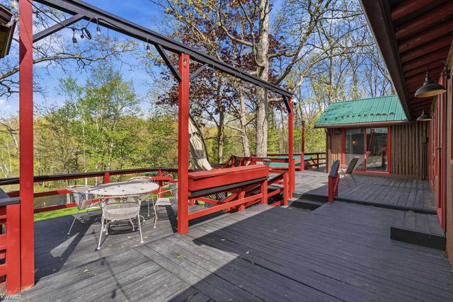 7219 Big Trail Road, Holly, MI 48442