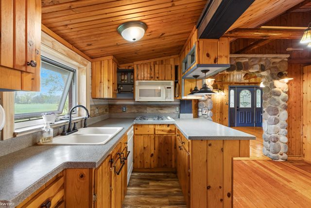 7219 Big Trail Road, Holly, MI 48442
