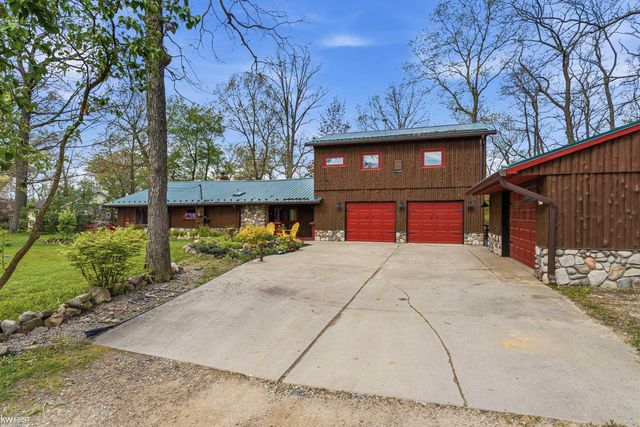 7219 Big Trail Road, Holly, MI 48442