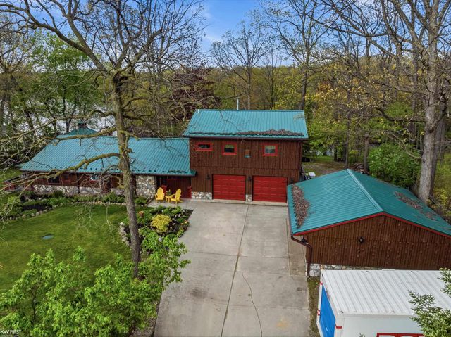 7219 Big Trail Road, Holly, MI 48442