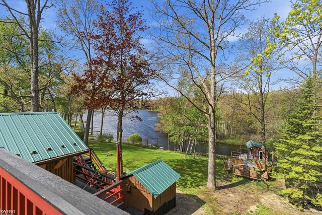 7219 Big Trail Road, Holly, MI 48442