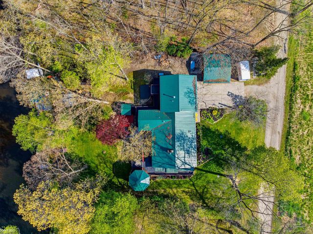 7219 Big Trail Road, Holly, MI 48442