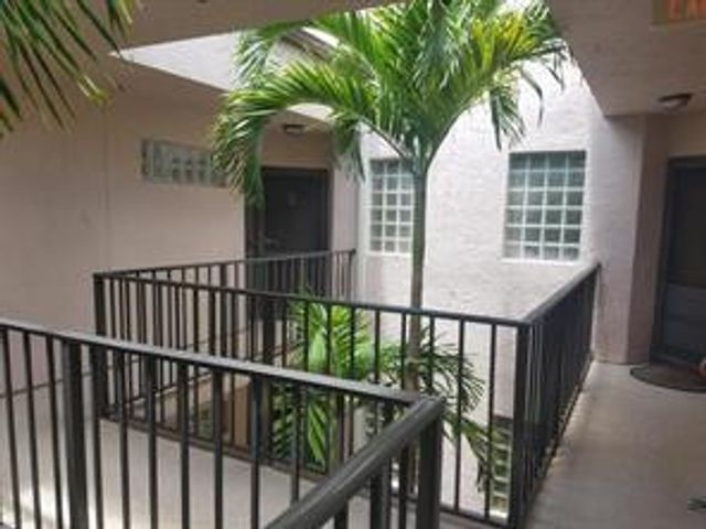 5438 Verona Drive Unit 812 L Drive L, Boynton Beach, FL 33437