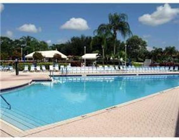 5438 Verona Drive Unit 812 L Drive L, Boynton Beach, FL 33437