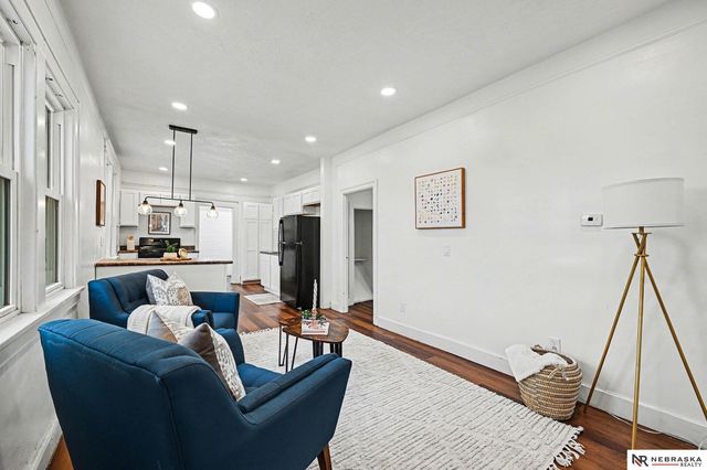 4507 S 15th Street, Omaha, NE 68107