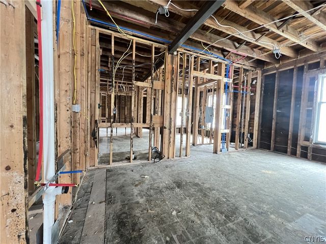 240 Kirk Avenue 44, Syracuse, NY 13205