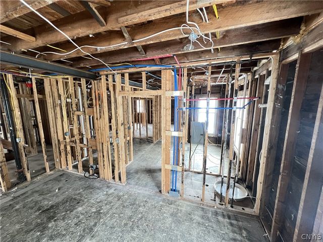 240 Kirk Avenue 44, Syracuse, NY 13205