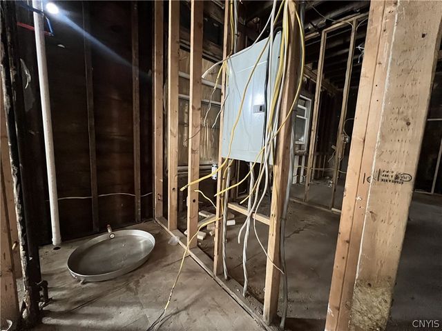 240 Kirk Avenue 44, Syracuse, NY 13205