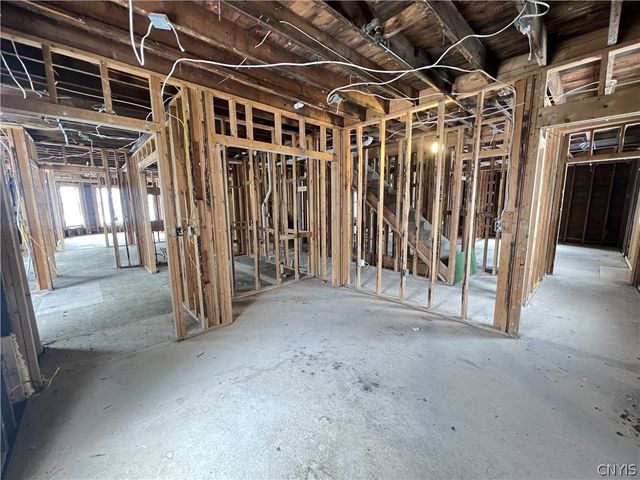 240 Kirk Avenue 44, Syracuse, NY 13205