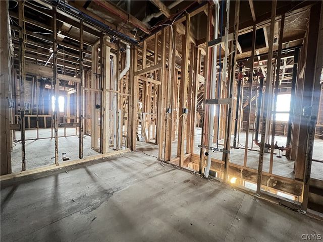 240 Kirk Avenue 44, Syracuse, NY 13205