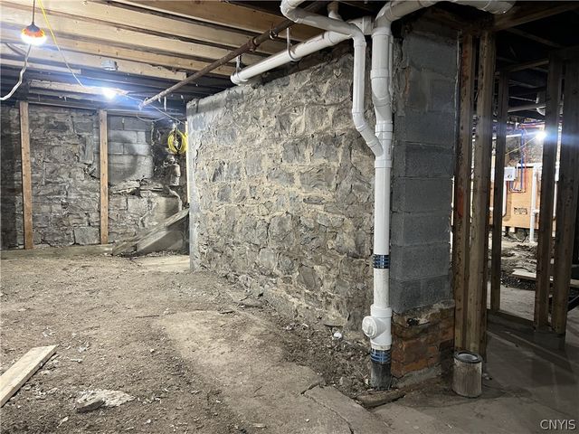 240 Kirk Avenue 44, Syracuse, NY 13205