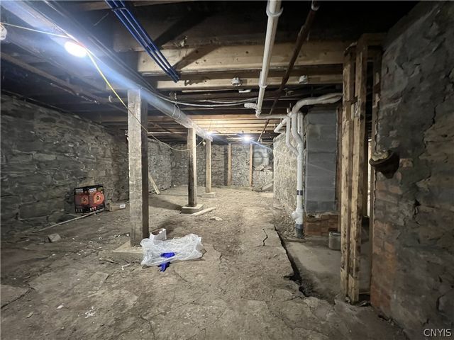 240 Kirk Avenue 44, Syracuse, NY 13205