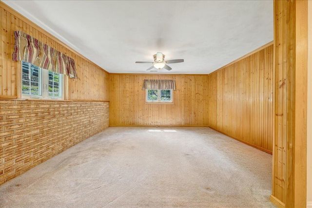 1602 Glenwood CIR, Roanoke, VA 24014