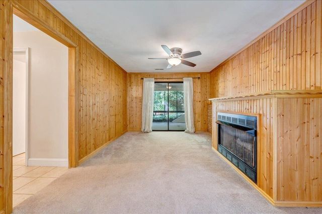 1602 Glenwood CIR, Roanoke, VA 24014