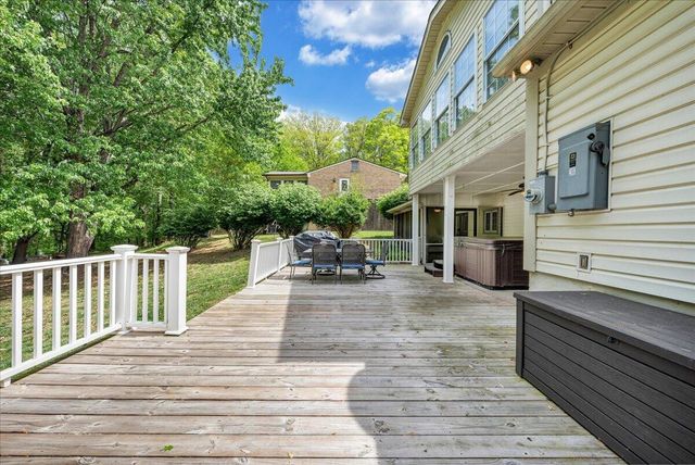 1602 Glenwood CIR, Roanoke, VA 24014