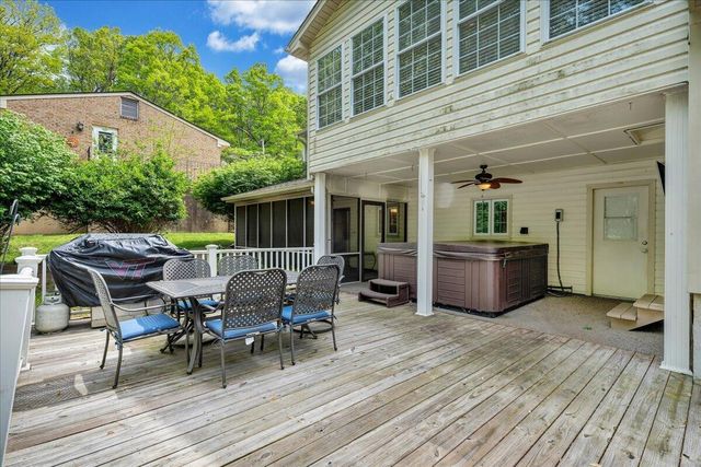 1602 Glenwood CIR, Roanoke, VA 24014