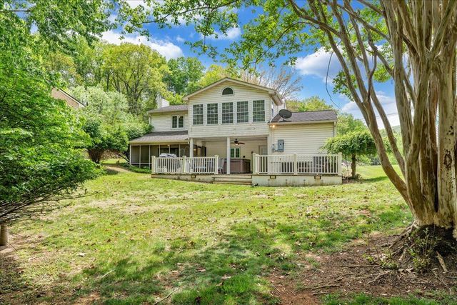 1602 Glenwood CIR, Roanoke, VA 24014
