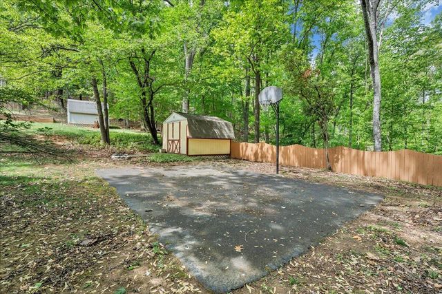 1602 Glenwood CIR, Roanoke, VA 24014