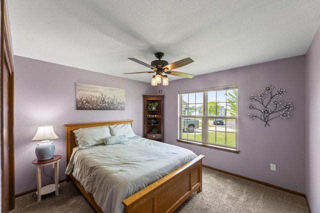 W1401 Stoney Brook COURT, Ixonia, WI 53036