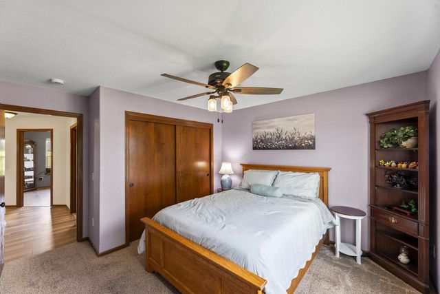 W1401 Stoney Brook COURT, Ixonia, WI 53036