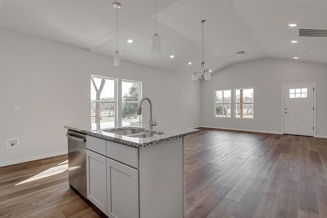 1649 E Terrell Avenue, Fort Worth, TX 76104