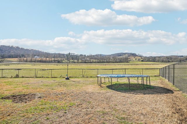 54 Hickman Hwy, Gordonsville, TN 38563