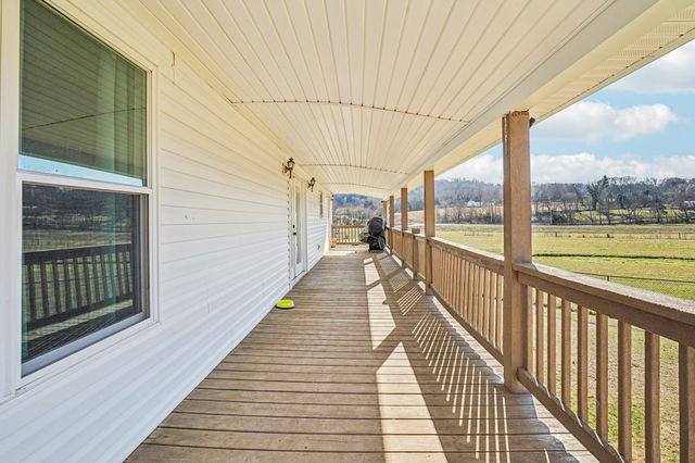 54 Hickman Hwy, Gordonsville, TN 38563